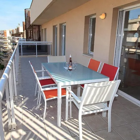 Uhc Ventura Park Apartment *